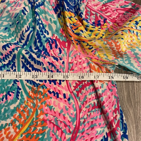 Lilly Pulitzer Elsa silk top bold pattern small - Picture 6 of 8